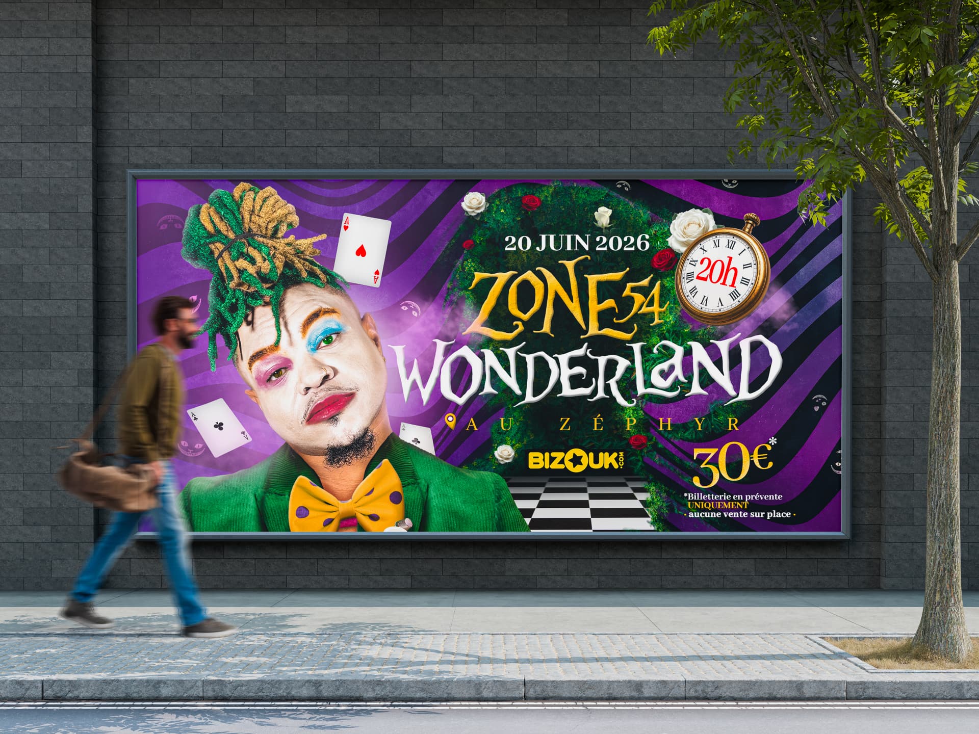 Affiche Zone 54 Wonderland en grand format sur un mur urbain